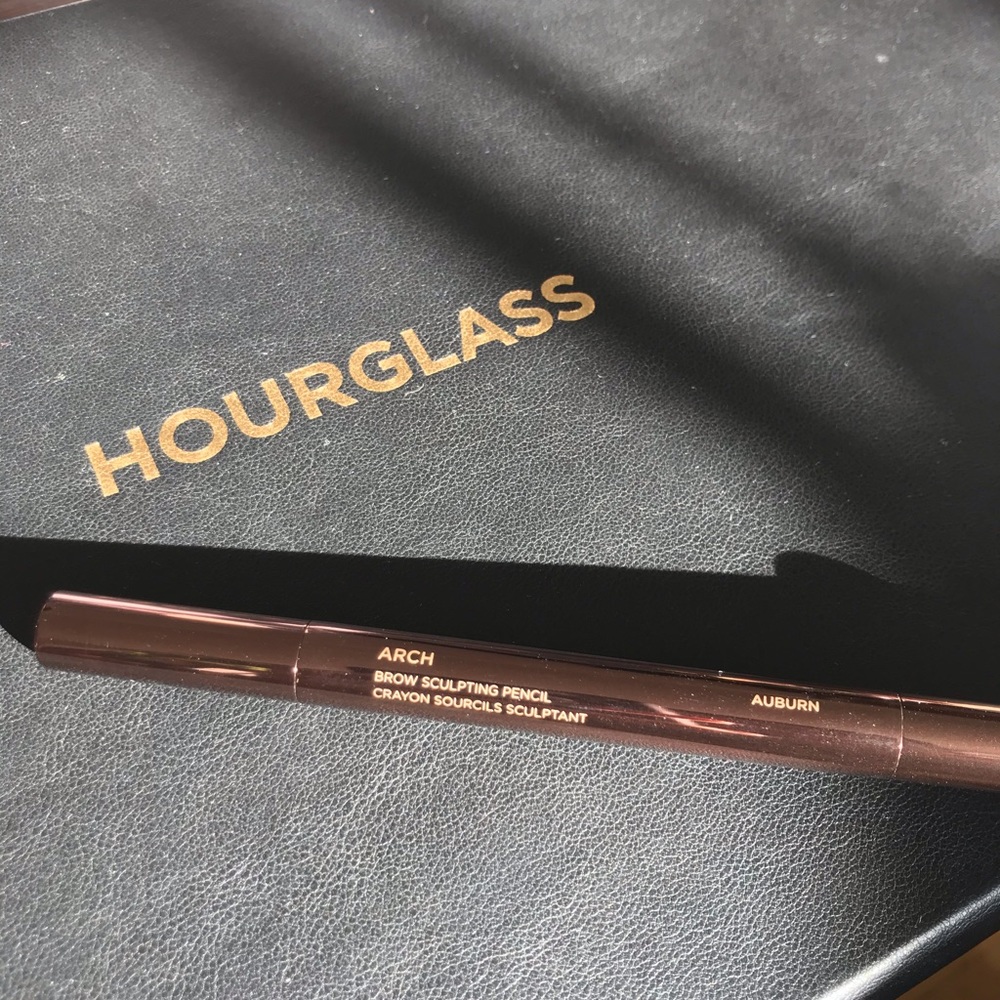 Hourglass brow sculpting pencil - Auburn